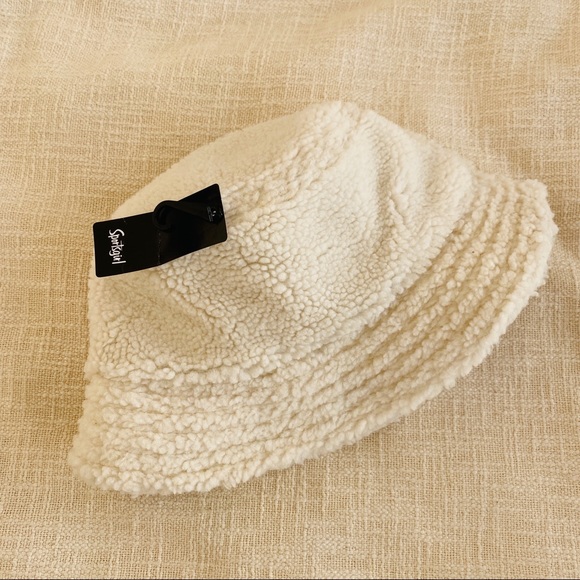 sportsgirl Accessories - NEW Bucket Hat